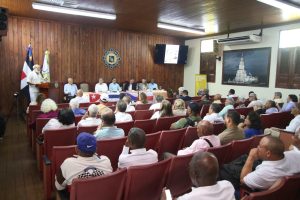 Noticias 139 Director Museo Horacio Vasquez dicta Conferencia Origenes del Tren 3