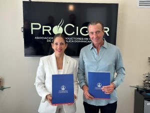 Noticias 73 PROCIGAR dona sala virtual inmersiva al Museo Monumento a los Heroes de la Restauracion 1