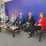 Conversatorio en INESDYC: "Tras las huellas de los restos de Colón" 4 Conversatorio en INESDYC Tras las huellas de los restos de Colon 4