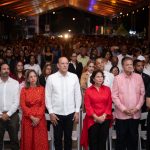 Cementos Cibao dio apertura al encendido de la Navidad en el Monumento a los Héroes de la Restauración 5 Cementos Cibao dio apertura al encendido de la Navidad en el Monumento a los Heroes de la Restauracion 9