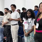 Lanzamiento de Voluntariando Ando 4.0 en el Museo de Arte Moderno Un evento que enciende el espiritu del voluntariado en Navidad 1 e1766181884772