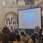 Museo de la Catedral imparte Charla sobre "El Sagrado Lienzo de la Altagracia" 6 Museo de la Catedral imparte Charla sobre El Sagrado Lienzo de la Altagracia 6 1