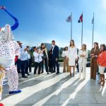 Vicepresidenta Raquel Pena recibe a la Embajadora de EE. UU. Leah Campos en el Monumento a los Heroes de la Restauracion 1