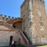 Presentan la Exposicion La Epoca de Ruina del Alcazar de Colon 5